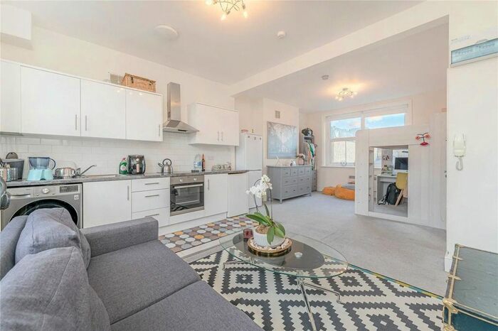 Studio To Rent In A Allitsen Road, London, NW8