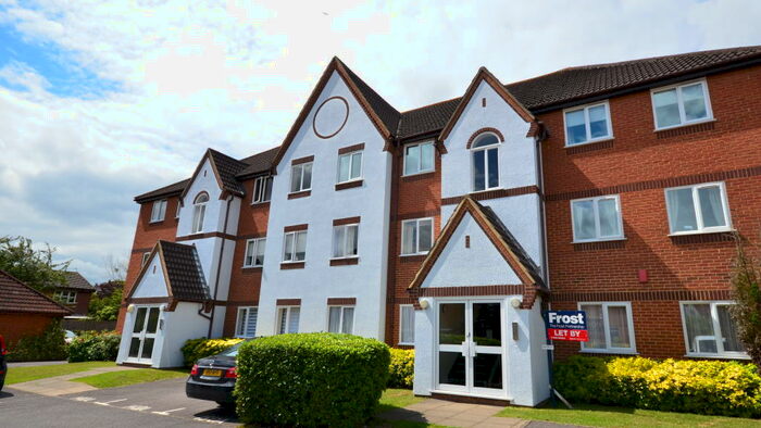 2 Bedroom Apartment To Rent In Littlebrook Avenue, Near Burnham, SL2