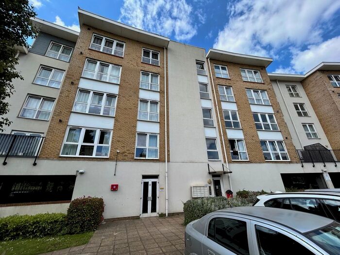 1 Bedroom Flat To Rent In Aurora Court, Gravesend, Kent, DA12