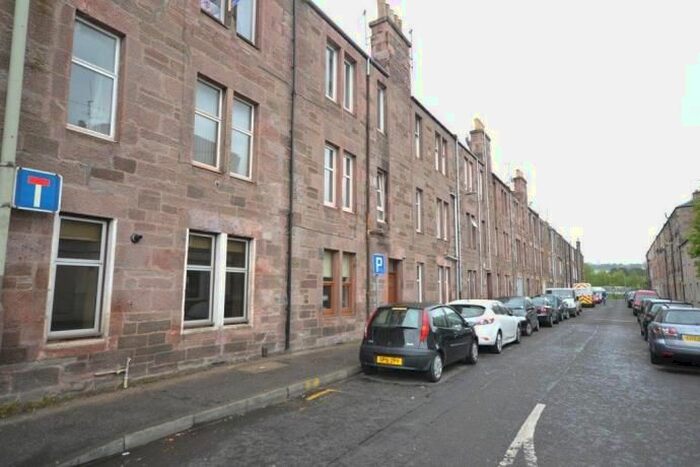 1 Bedroom Flat To Rent In Inchaffray Street, Perth, PH1
