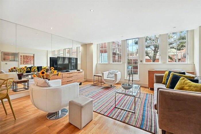 3 Bedroom Flat To Rent In Romney House, Marsham Street, London, SW1P