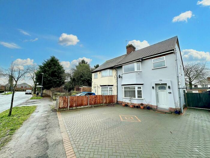 3 Bedroom Semi-Detached House To Rent In Fareham Avenue, Rugby, CV22