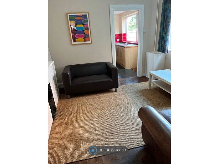 5 Bedroom Semi-Detached House To Rent In Talbot Road, Bournemouth, BH9