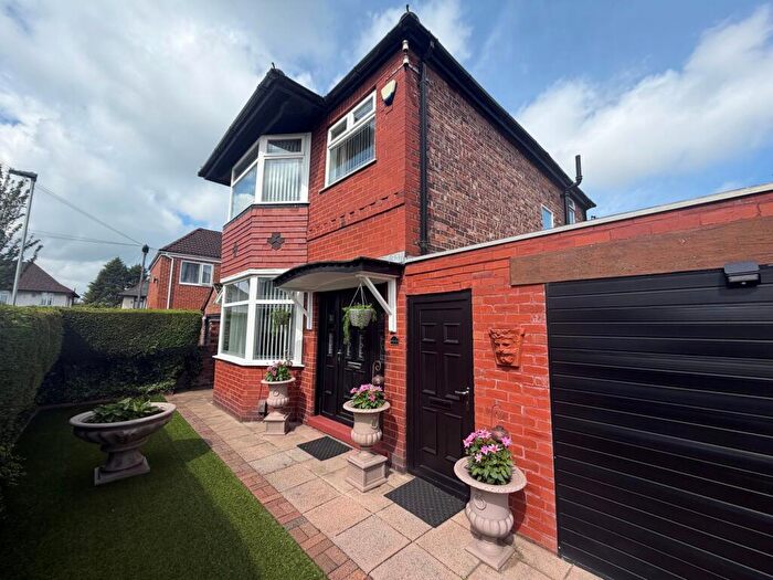 3 Bedroom Detached House For Sale In Melville Road, Stretford, M32