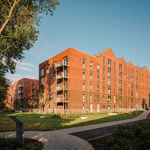 3 Bedroom Town House To Rent In Fyfe Lane, Edinburgh, EH6