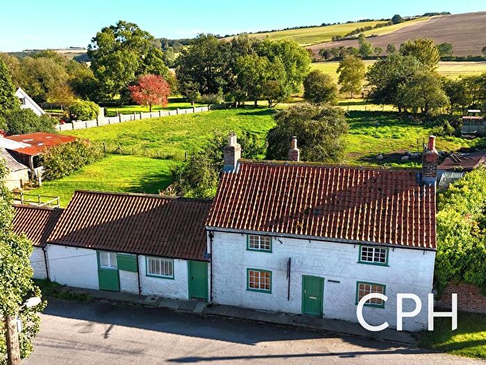 5 Bedroom Detached House For Sale In Folkton, Scarborough, YO11
