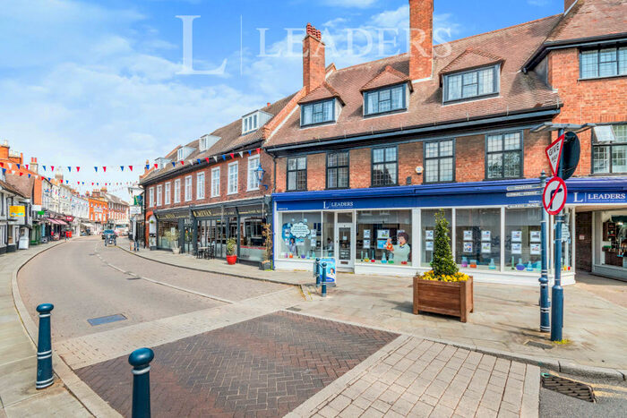 3 Bedroom Apartment To Rent In Sun Street, Hitchin, SG5