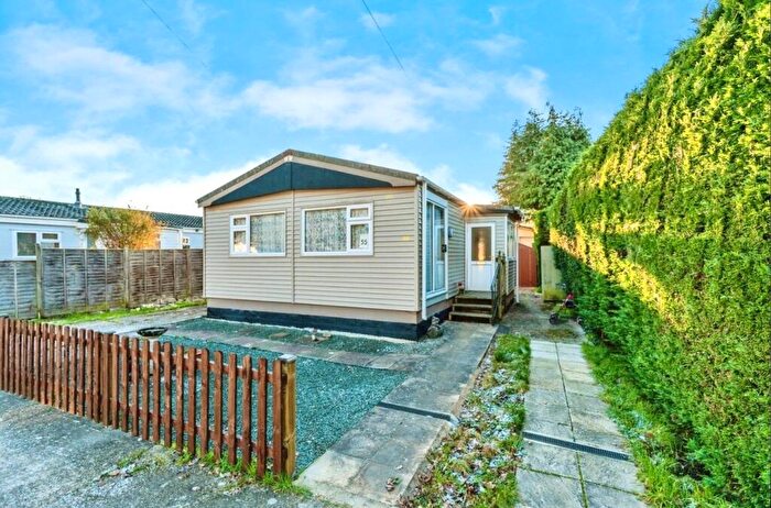 2 Bedroom Park Home For Sale In The Copse, Bourne Lane, Woodlands, Southampton, SO40