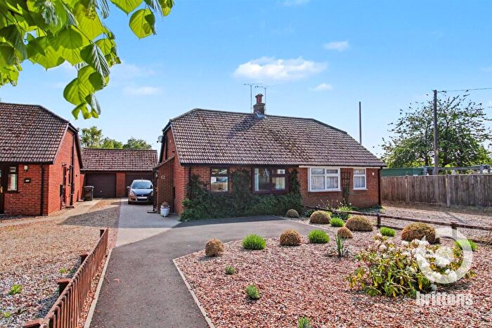 2 Bedroom Semi-Detached Bungalow For Sale In Jubilee Road, Heacham, King's Lynn, PE31