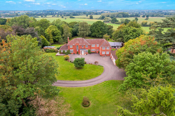 6 Bedroom Detached House For Sale In Barford Hill, Barford, CV35