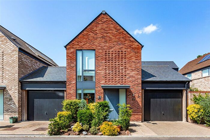 2 Bedroom Link Detached House For Sale In Royal Birkdale Gardens, Channels Development, Chelmsford, Essex, CM3