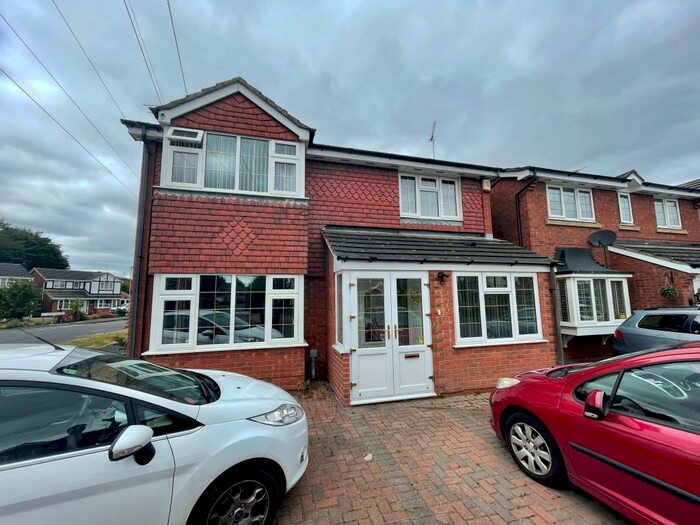 4 Bedroom Detached House To Rent In Nairn Close, Stenson Fields, DE24