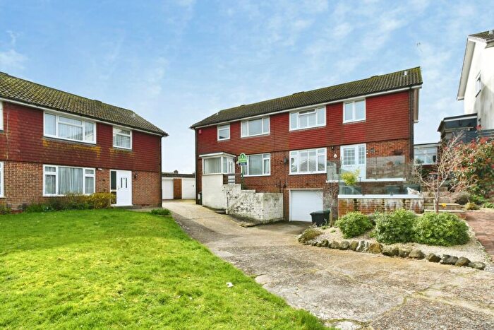 3 Bedroom Semi Detached House For Sale In The Brow, Brighton, East Sussex, BN2