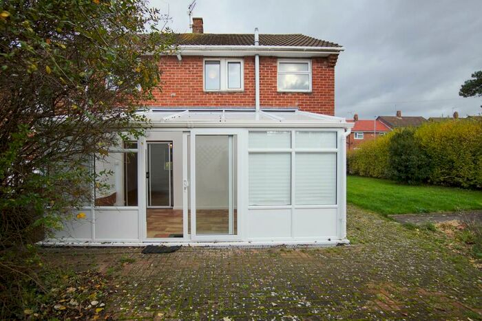 3 Bedroom End Of Terrace House To Rent In Tilling Road, Horfield, Bristol, BS10