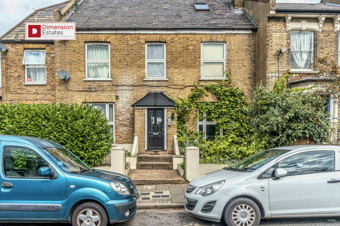 1 Bedroom Flat To Rent In Walshingham Road, Clapton, Hackney, E5
