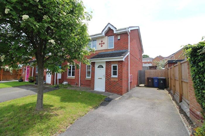 3 Bedroom Semi Detached House To Rent In The Leylands, Barnsley, S75