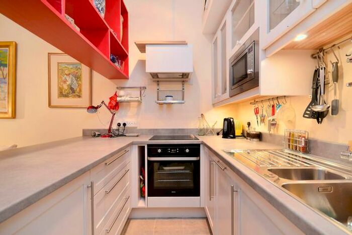 1 Bedroom Flat For Sale In West London Studios, Moore Park Estate, London, SW6