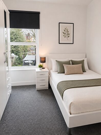 2 Bedroom Flat To Rent In Hoe Street, Walthamstow, E17
