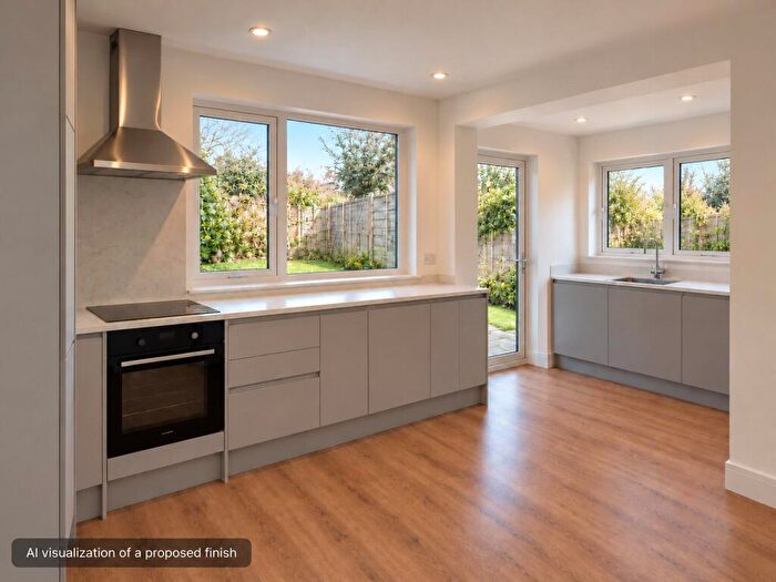 4 Bedroom Semi Detached House To Rent In Holton Road, Bristol, Somerset, BS7