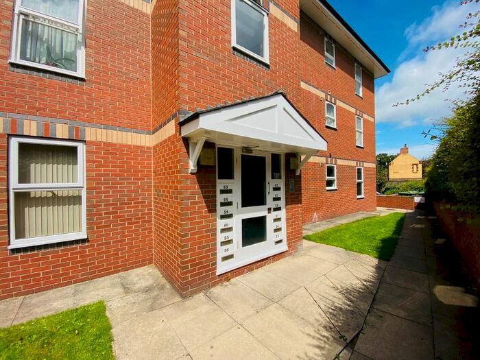 1 Bedroom Flat To Rent In Northgate Lodge, Skinner Lane, Pontefract, WF8