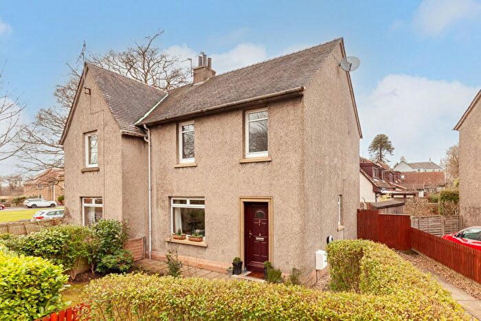 3 Bedroom Semi-Detached House For Sale In Carlowrie Avenue, Dalmeny, EH30
