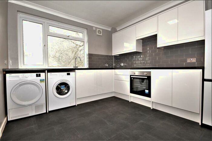 2 Bedroom Apartment To Rent In Woodcote Road, Wallington, SM6