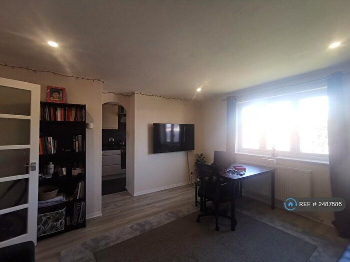 2 Bedroom Flat To Rent In Deptford, Deptford, SE8