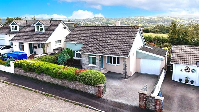 2 Bedroom Detached Bungalow For Sale In Andrew Road, Barnstaple, EX31