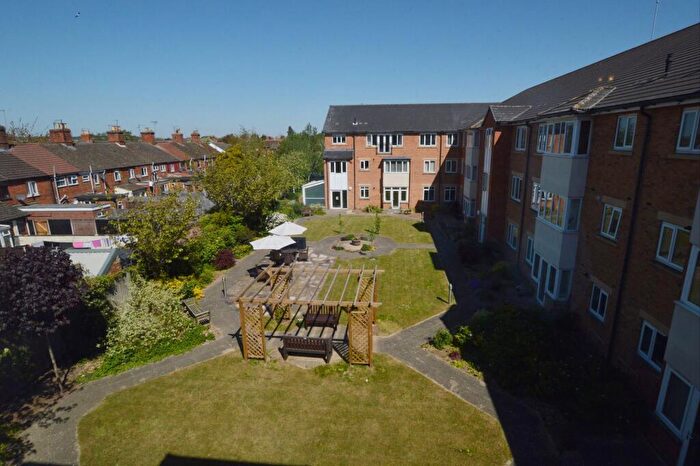 2 Bedroom Flat For Sale In Browning Court, Bourne, PE10