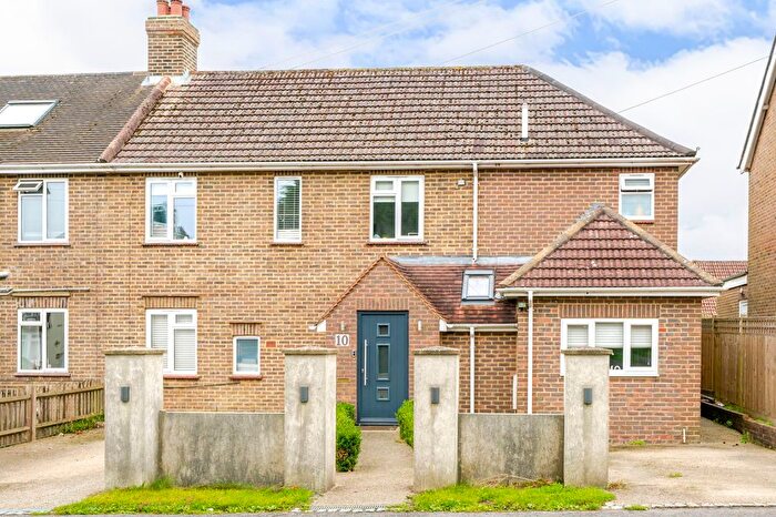 4 Bedroom Semi-Detached House For Sale In Blackness Road, Crowborough, TN6