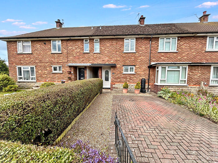 3 Bedroom Terraced House For Sale In Magdalen Way, Gorleston, NR31