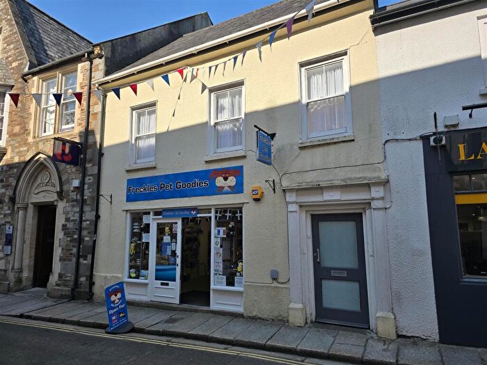 1 Bedroom Flat For Sale In Westgate Street, Launceston, PL15