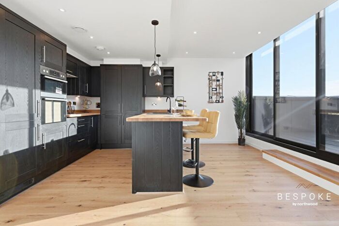 2 Bedroom Penthouse For Sale In Duke Street, Chelmsford, CM1