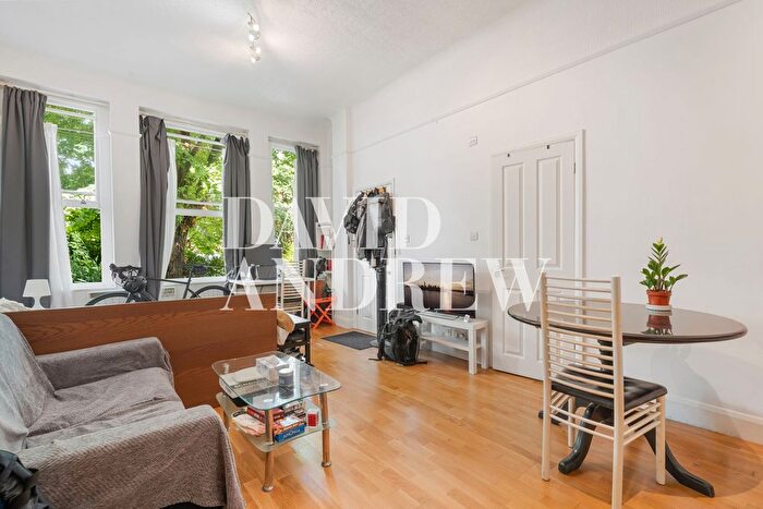 1 Bedroom Flat To Rent In Tollington Park, London, N4