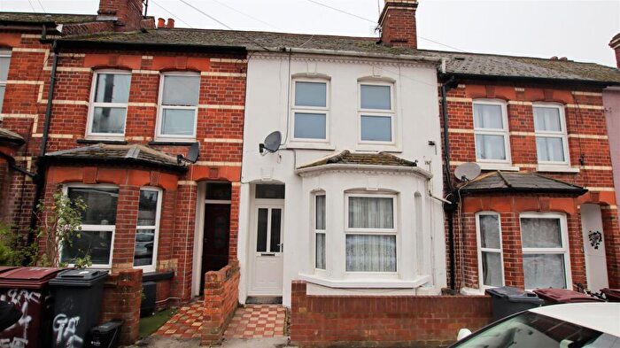 3 Bedroom House To Rent In Elm Park Road, Reading, RG30