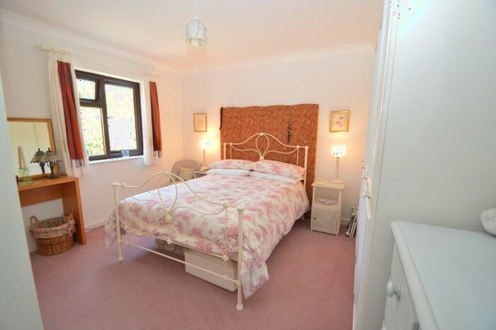 3 Bedroom Bungalow For Sale In The Maltings, High Street, Epworth, DN9