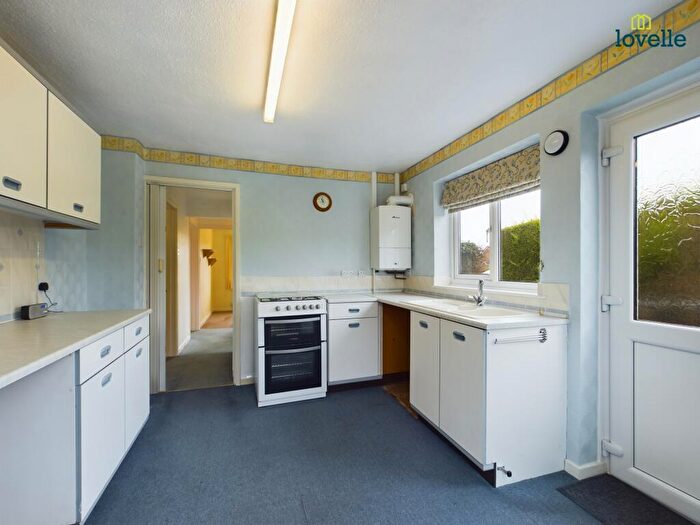 2 Bedroom Semi-Detached Bungalow For Sale In Honeyholes Lane, Dunholme, LN2