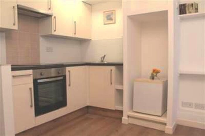 1 Bedroom Flat To Rent In High Street, Dover, CT16