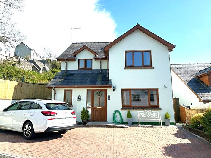 3 Bedroom Detached House For Sale In Sycamore Woods, Pembroke Dock, Pembrokeshire, SA72