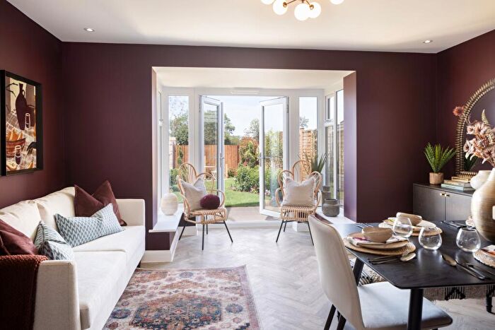 3 Bedroom Semi-Detached House For Sale In Ilkley Road, Burley In Wharfedale, West Yorkshire, LS29