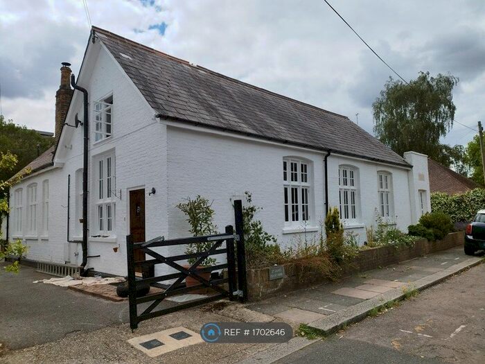 2 Bedroom End Of Terrace House To Rent In St. Marks Court, Teddington, TW11