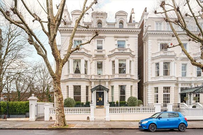 4 Bedroom Flat To Rent In Holland Park, Holland Park, London, W11