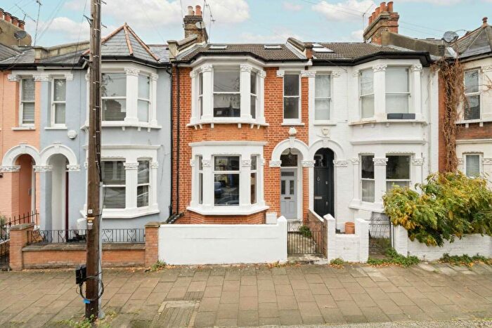 3 Bedroom Terraced House For Sale In Charteris Road, Queen's Park, NW6