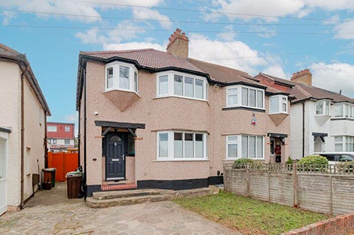 3 Bedroom Semi-Detached House For Sale In Gillian Park Road, Sutton, SM3