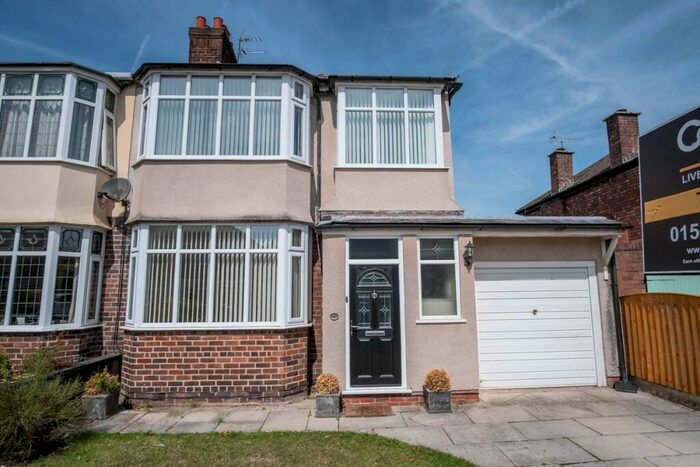 3 Bedroom Semi-Detached House To Rent In Endfield Park, L19