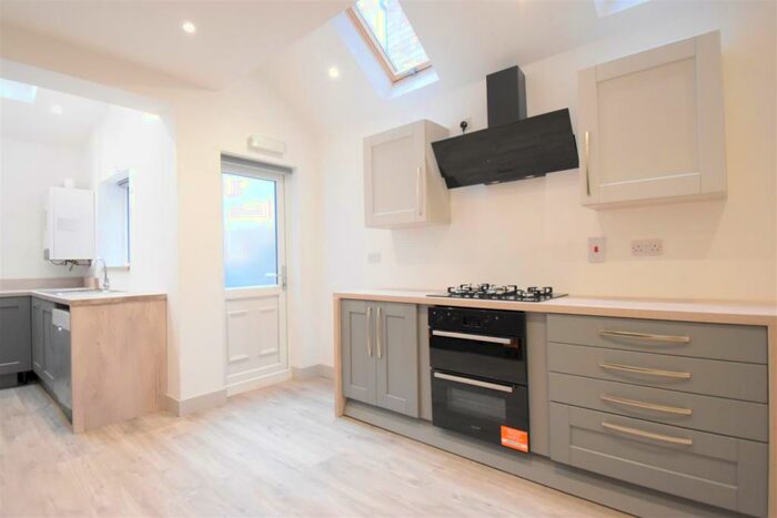 6 Bedroom Terraced House To Rent In / Academic Year Newly Refurbished Double Bedroom All En-suite, Tiverton Road, Selly Oak, Free Ultrafast M B, B29