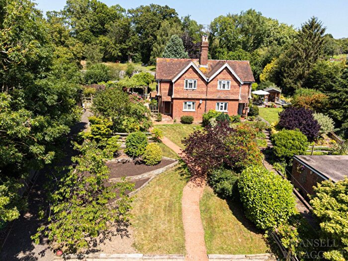 3 Bedroom Semi-Detached House For Sale In Furnace Lane, Cowden, TN8