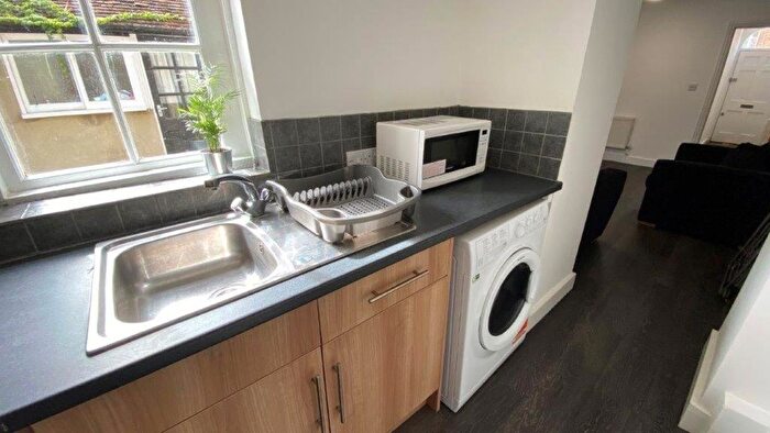 1 Bedroom House To Rent In Broad Street, Canterbury () -, CT1