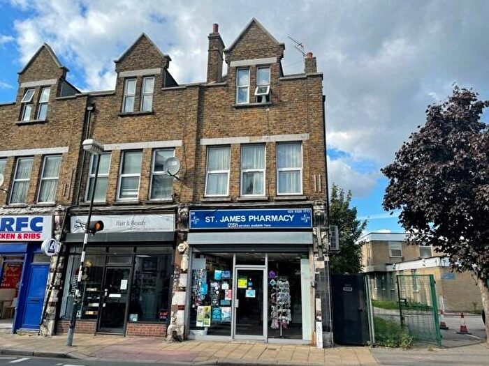 2 Bedroom Apartment To Rent In St James Street, Walthamstow, E17
