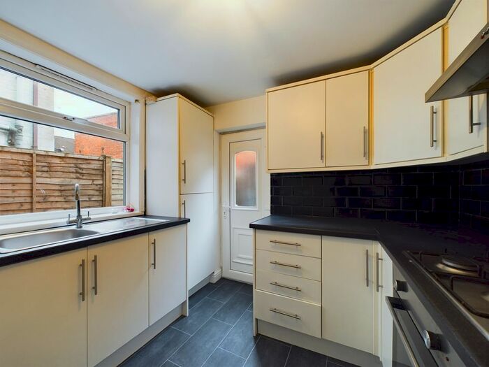 3 Bedroom Terraced House To Rent In Victoria Avenue, Alfonso Street, HU3